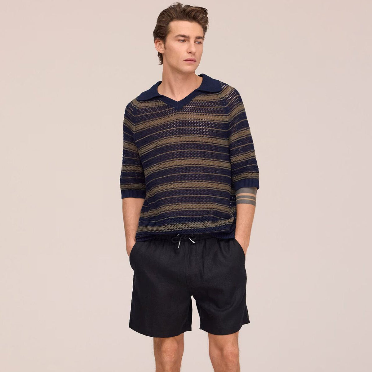 NN07 Gregor Short: Black