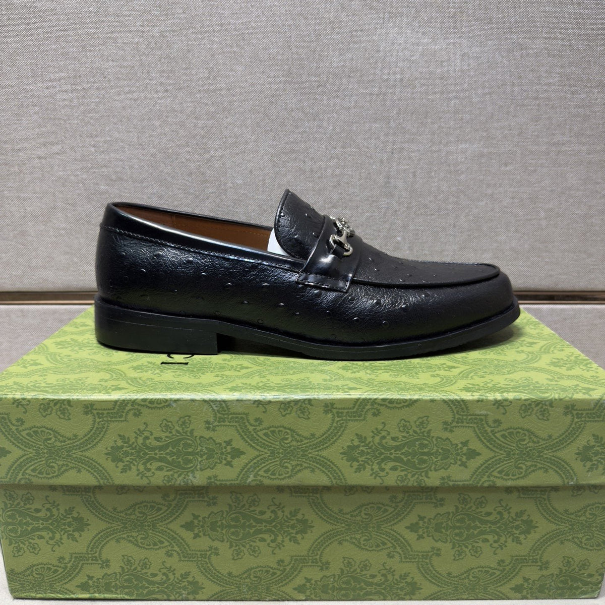 Gucci Men's Black Textured Bit Loafers